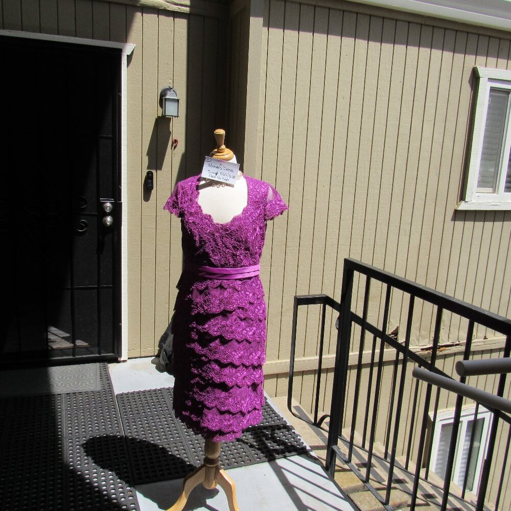 #7  NEW WOMEN'S LACEY VIOLET / PINK FORMAL DRESS  SIZE 8 US / 12UK